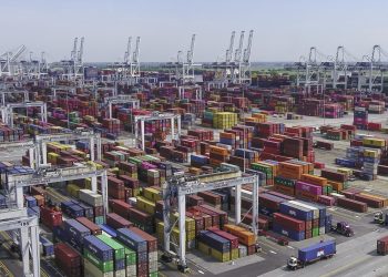 서배너 항구, 동남부 최대 가구 수출의 중심지로