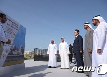 UAE·스위스서 ‘원전 세일즈’ 나선 尹정부…추가 수주 ‘청신호’