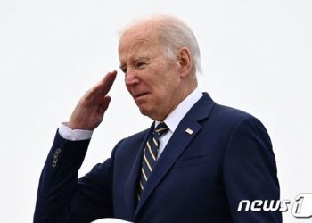 [바이든 2년] 아프간·우크라·인플레 겪은 바이든…기밀유출 사태에 흔들