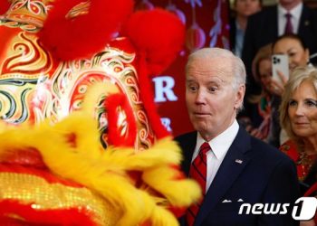 바이든, 음력설 행사서 ‘反아시아·공격용 무기’ 반대 강조