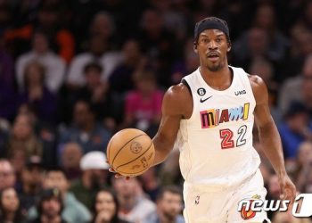 ‘버틀러 35득점’ NBA 마이애미, 오클라호마시티에 짜릿한 1점 차 승리