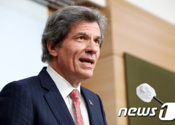 미 국무차관 “IRA 우려 개선점 찾겠다…한국 기업도 만족할 것”