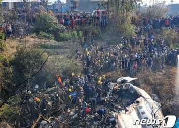 ‘네팔 여객기 추락’ 실종 한국인 2명 부자지간…아버지는 軍 상사