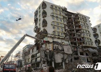 튀르키예 동부서 규모 5.5 지진 발생…1명 사망·69명 부상