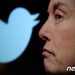 “트위터 최소 200명 해고…전체 직원 10% 수준”-NYT