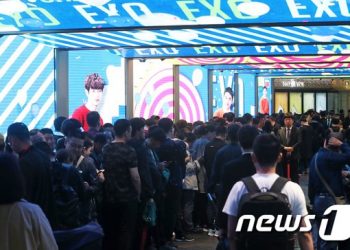 中, 내일부터 해외 단체관광 재개…20개 대상국 중 한국은 빠져
