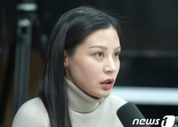 조민 얼굴 첫 공개 “난 떳떳해…검찰·언론·정치권 가족에 가혹”