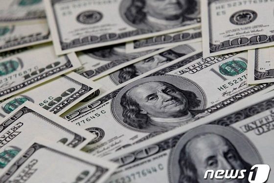 블룸버그 “전세계 고통유발자 ‘킹달러’ 마침내 끝나는 중”