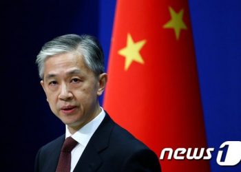 中, 美 반도체법 가드레일에 반발…”패권 유지 위해 동맹국들마저 희생시켜”