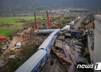 “그리스 사상 최악의 열차 사고”…사망자 38명으로 늘어