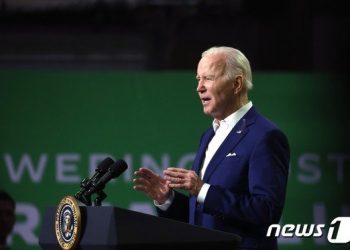 美, 원료의약품 최소 25% 자국 생산 추진…中·인도 의존 탈피 시도