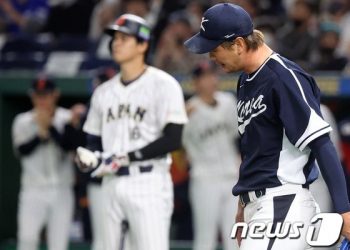 [WBC] 마운드 무너진 한국, 일본에 4-13, 9점차 참패…1R 탈락 유력