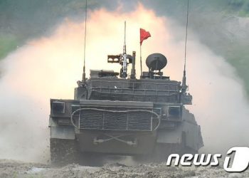 ‘美·中 모두 의심’…G2 패권경쟁 격화에 亞국가들 앞다퉈 군비경쟁-NYT