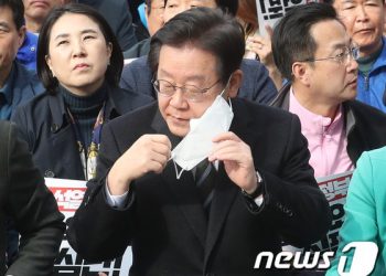李 측근 사망 여진 지속…與 “내려놔라” 공세 속 비명계서도 책임론