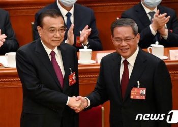 中 전인대, 리창 총리로 선출…’시진핑-리창’ 체제 개막
