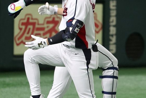 [WBC] ‘김하성 2홈런+박세웅 쾌투’ 한국, 체코 7-3 제압…2연패 뒤 첫승