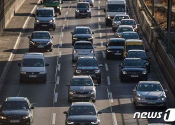 탄소배출 신차 2035년에 모두 사라진다…EU 판매중단법 승인