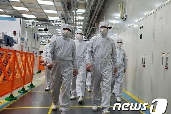 삼성·SK, 美반도체법 보조금 받으면 中서 생산능력 5% 이상 못 늘린다