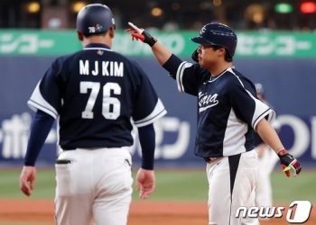 [WBC] ‘9안타 7득점’ 이강철호, 한신 7-4 누르고 ‘결전의 땅’ 도쿄로