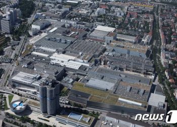 “전기차만 팔라고? 누구 좋으라고”…유럽 ‘내연기관차 퇴출’ 멈칫