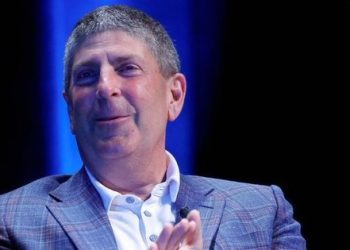 ‘사내 여성과 부적절 관계’ 美NBC 셸 CEO 사임