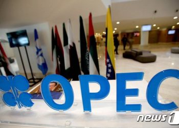 OPEC 감산, 미국 원유시장 지배력 상실 의미하는 사건