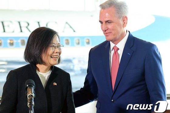 순방 마친 차이잉원 “대만 더욱 단결…국제사회와 교류 이어갈 것”