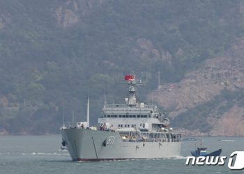 中, ‘대만 포위’ 군사 훈련 이틀째…美 초계기 투입 ‘긴장 고조’