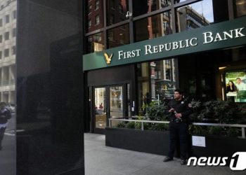 퍼스트리퍼블릭 인수전 승자는 JP모건…84개 지점 영업 재개