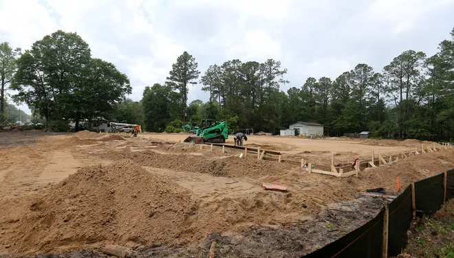 현대 EV 공장 근교의 펨브로크는 이미 브라이언 카운티의 붐 타운이 되어가고 있다.