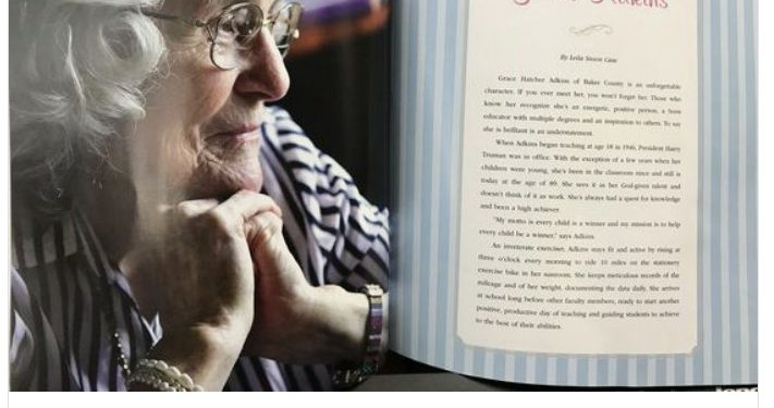75년이상 아이들을 가르친 조지아 교사, 95세 생일에 은퇴