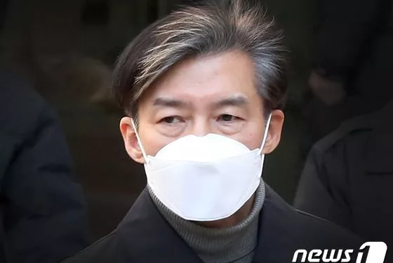 서울대, 조국 ‘파면 의결’ 왜?…’징역 2년’ 1심 선고 결정타