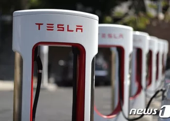 테슬라 충전소 독점 깨져…현대차·기아 등 7개 업체 별도 충전소 구축