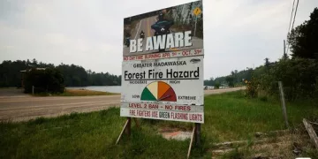 ‘남한 면적만큼 불에 탄 캐나다’…기후변화가 최악 산불 낳았다