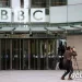 英 BBC 진행자, ‘미성년자 성적 사진 구매’ 의혹…”신속 조사 촉구”