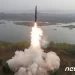 北 고체 ICBM 2차 시험 발사로 ‘美 본토 타격’ 위협