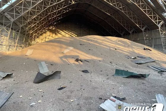 러, 또 우크라 다뉴브강 항구 공습…곡물 저장고 파괴