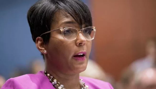 Keisha Lance Bottoms 전 애틀랜타 시장, 서배너 주립대 졸업식 연사로 나서