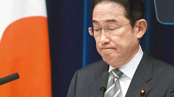 ‘지지율 16%’ 日기시다, 임기 만료 내년 9월까지 버틸 수 있을까