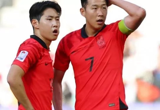 온 나라 뒤흔든 손흥민-이강인 갈등…더 늦기 전에 현명하게 풀었다