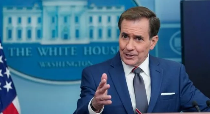 백악관, ‘푸틴 인터뷰’ 美언론인에 일침…”대변인 노릇 하지 마”