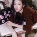 트와이스 사나, 피아노 위에서 뽐낸 복근…과감 포즈