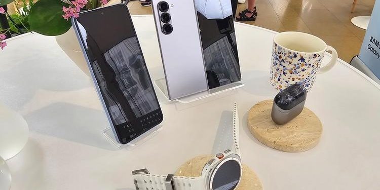 삼성 최초 AI 폴더블폰 갤럭시 Z 폴드6·플립6 “가볍고 단단해졌다”