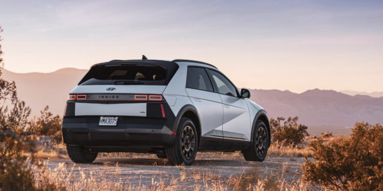 ‘美 생산’ 아이오닉5, 오프로드 모델 추가…테슬라 충전포트도 달았다