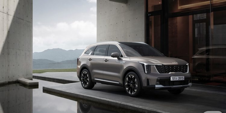 기아, 사상 첫 국내 베스트셀링카 먹는다…9월까지 선두 ‘이 차’