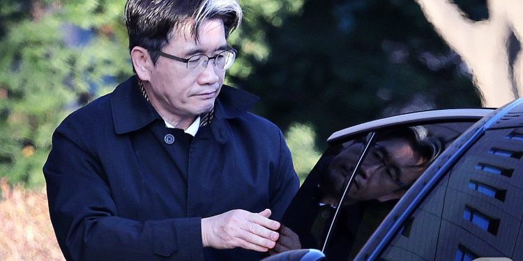 공수처장, 尹 체포 일임 논란 ‘침묵’…오후 법사위 난타전 예고