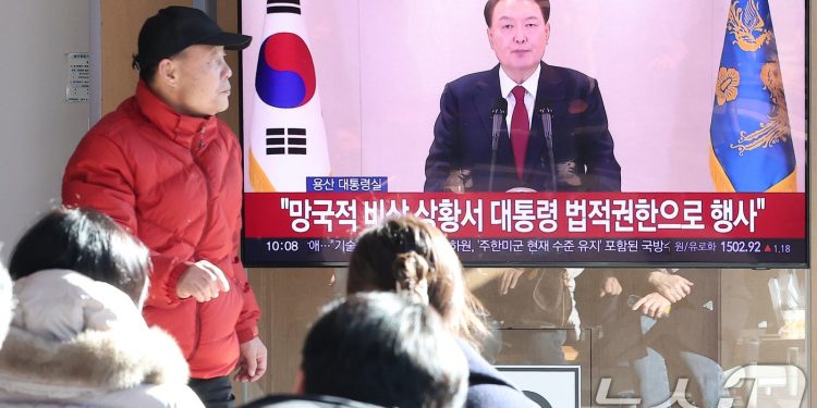 윤, 탄핵 가결 직후 트럼프 최측근 면담…계엄·탄핵 등 현안 논의