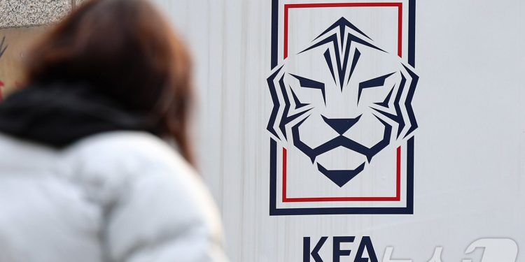 축구협회장 선거 파행에 정몽규 “신문선·허정무, 근거 없는 비방 멈춰야”