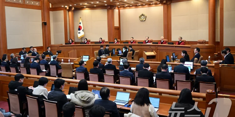 尹 탄핵심판 9차 변론기일…10차 기일 변경 여부 주목