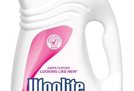 인기 세제 ‘Woolite Delicates’ 리콜… 박테리아 감염 위험 경고